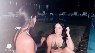 I meet a lesbo hotty in colombia and that babe sucks my booty 5 minutes later