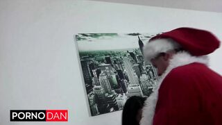 Kesha Ortega Rides Porno Dan’s Sleigh Until That babe Squirts Snowy Delight!