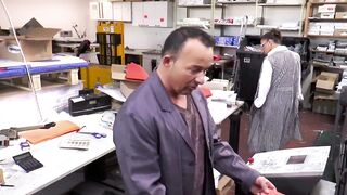 Hawt mother I'd like to fuck with large breasts gets satisfied in her juicy twat