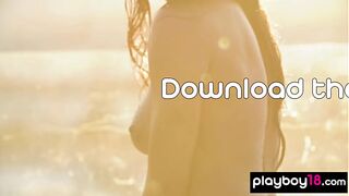 Smokin' hawt black teen Mimi Desuka stripping and unwinds on the rooftop