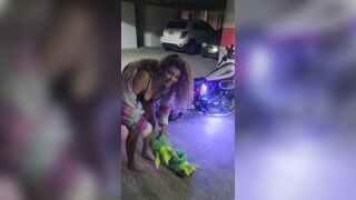 No thing gets me hornier than hot motorbikes