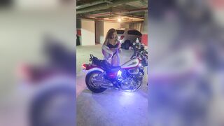 No thing gets me hornier than hot motorbikes