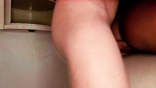 Comendo o cu da safada sem dó e nem piedade