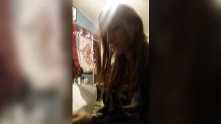 MollyDevine records a unknow short of RoxyFox420