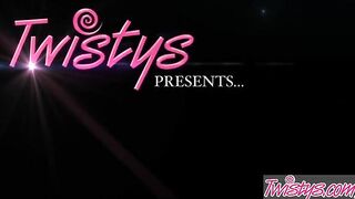 When Girls Play - Melanie Rios and Nina James lick each