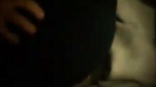 roulage de pelle entre filles en teuf