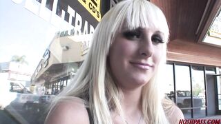 Lesbian Lexxi Tyler picks up blonde for sex