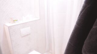 Banged stepsister in the shower and jizz flow on face - Rhea Gingertail