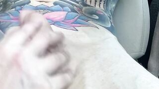 MARRIED mother I'd like to fuck GIVES A TUGJOB AND SWALLOWS A STRANGERS CUM AFTER A GREAT FELLATIO