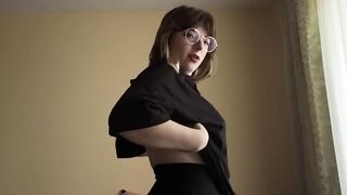 Hawt brunette hair nearly showed off her lush bazookas