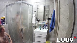 LUUV. Kareflore and Abbadon film their real amateur, homemade bath routine, showing maximum real life openness