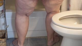 Large Bulky butt white cutie pissing and gets close up vagina screwing and her cunt full of ebony cum