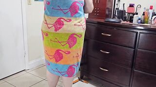 Large butt mother i'd like to fuck seducing with wide open legs