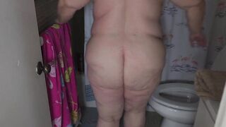 Large plump butt big beautiful woman maid lady cleaning abode nude and showing wet cunt close up - cum for me - Joi