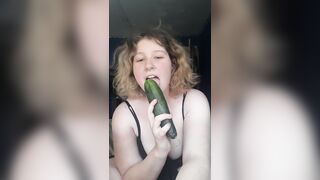 PLAYING WITH A CUCUMBER - Fansly - starjoannaxxx