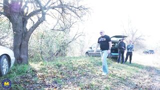 Older dogging gang screw with squirting!