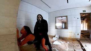 Linda big beautiful woman é fodida com força por intruso tarado no Halloween