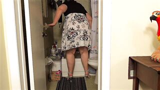 I’m intend to hurry up & cum down off this step ladder, so I don’t get caught & permeated, it’s nuts