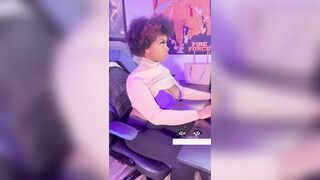 Look me in the eyes when I’m coming