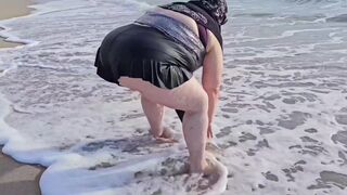 Man stick his tongue unfathomable in my large obese snatch after the beach-big beautiful woman SSBBW, facesitting, creampie, pov