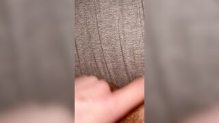 Juicy snatch sounds and palpitating climax