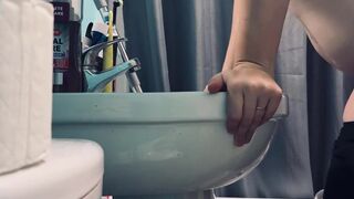 Quick secret bang in baths