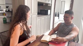 Me follo a mi compañera del colegio mientras estudiamos-JACOB NEWMAN