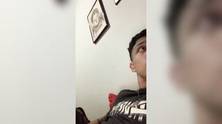 Quieres tocarme la verga mi'mor ?????