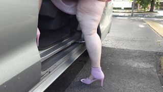 Bulky booty overweight white big beautiful woman doctor step in car and caught by stranger in public masturbation - Pornhub