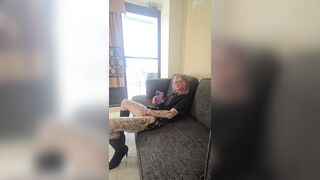 Trans whore cums on her own face