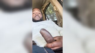 I’m always willing even in da car…