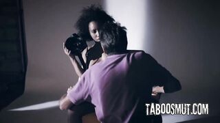 Ebony Playgirl Rides On A Hard Shlong After The Photo Session