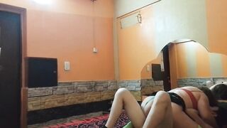 I filmed with my cell phone how I rode with my boyfriend in cheap mote