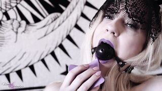 hawt bunny stripper solo submission