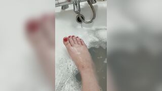 Imagen it's your cum on my toes