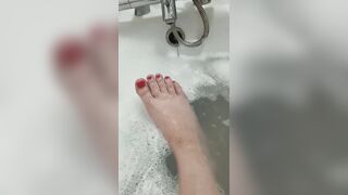 Imagen it's your cum on my toes