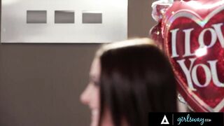 All Natural Playgirl Has Food Bang With GF