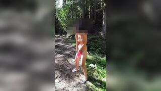 山の中で全裸になって・・・????