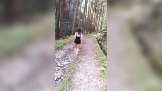 山の中で全裸になって・・・????