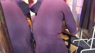 後ろ向きで・・・????