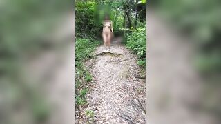 全裸でお散歩～(^^♪