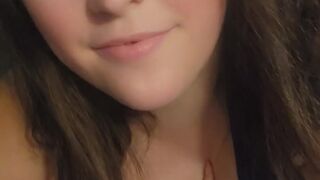 Girlfriend Rubs Her Titties For U