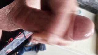 Loads of cum in slowmotion