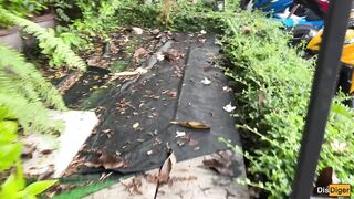 Забрался в окно к незнакомке, пока она отдыхала и трахнул её