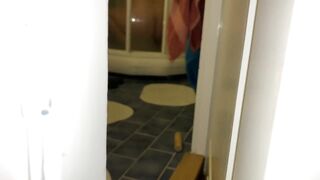Caught my brothers wife masturbating with hard loud climax in the bath.