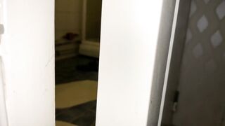 Caught my brothers wife masturbating with hard loud climax in the bath.