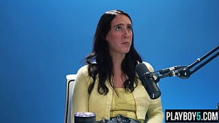 Brunette hair cougar pornstar Candence Lux loves to touch herself intensely