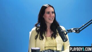 Brunette hair cougar pornstar Candence Lux loves to touch herself intensely