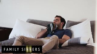 FAMILY SINNERS - Wicked Honey Turns Her Stepbrother’s Panty Fetish Into A Wild Forbidden Hookup With A Creamy Finish