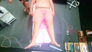 This chab fell off the massage daybed. Then That babe make glad ending for him !